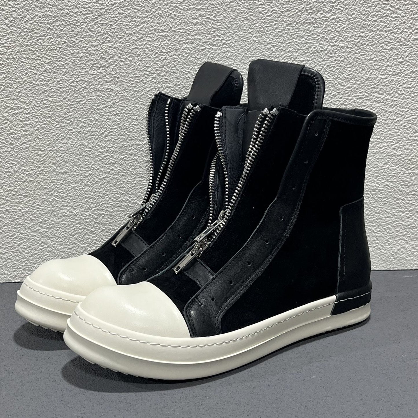 RO High top thick sole and dual zippers sneaker