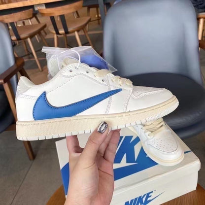 AJ1-TS low top sneakers