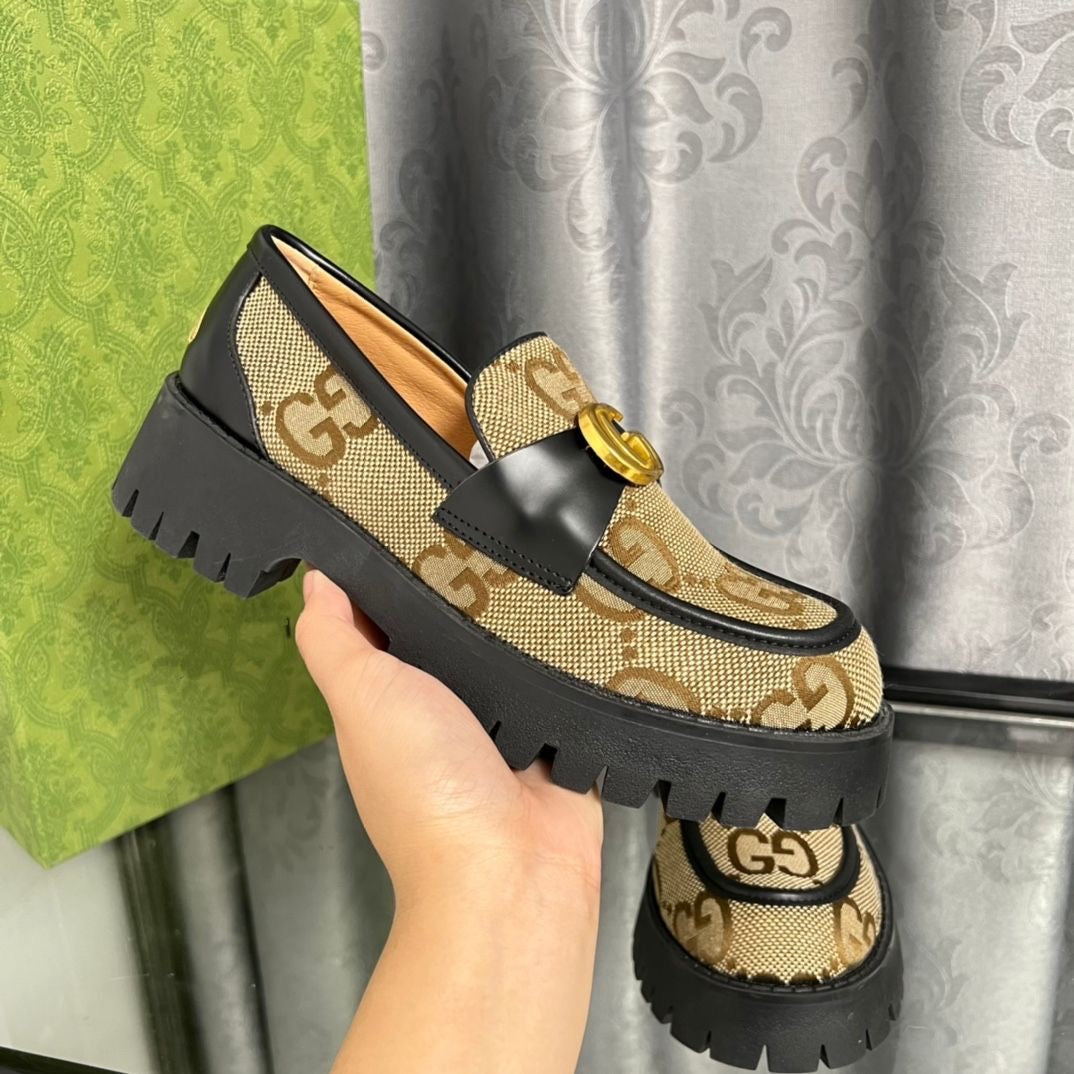 Gucci Retro embroidered bee loafers shoe