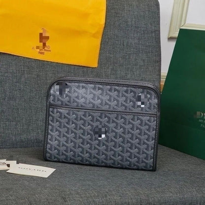 Minimalist clutch bag