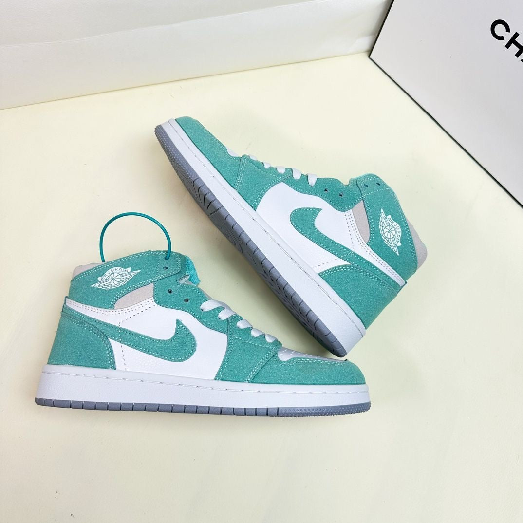 AJ1 High top sneakers