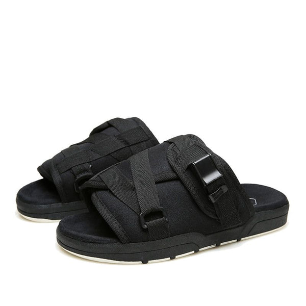 Edison Chen's summer slippers