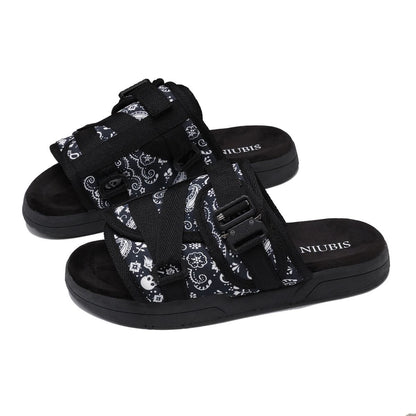 Edison Chen's summer slippers