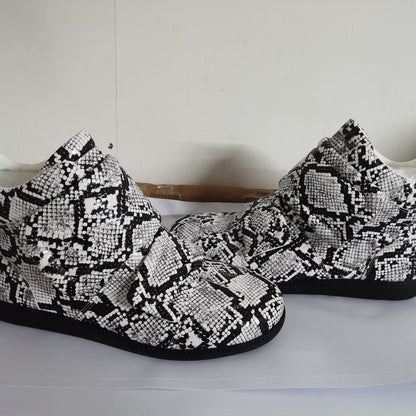 MG-New Maggie Lad Training, Double Buckle High-Top Sneakers