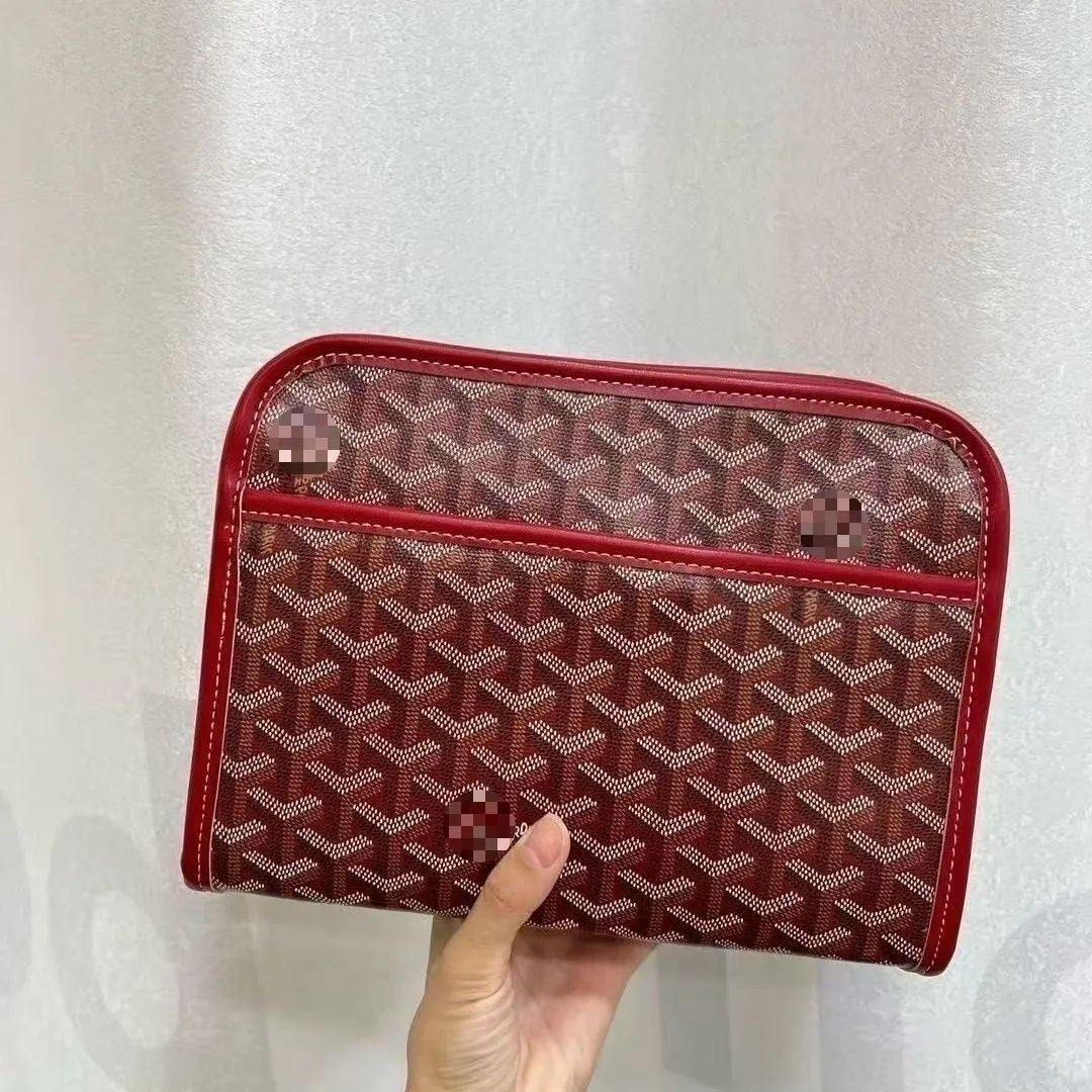 Minimalist clutch bag