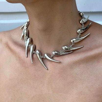 Metal Choker Spikes Necklace