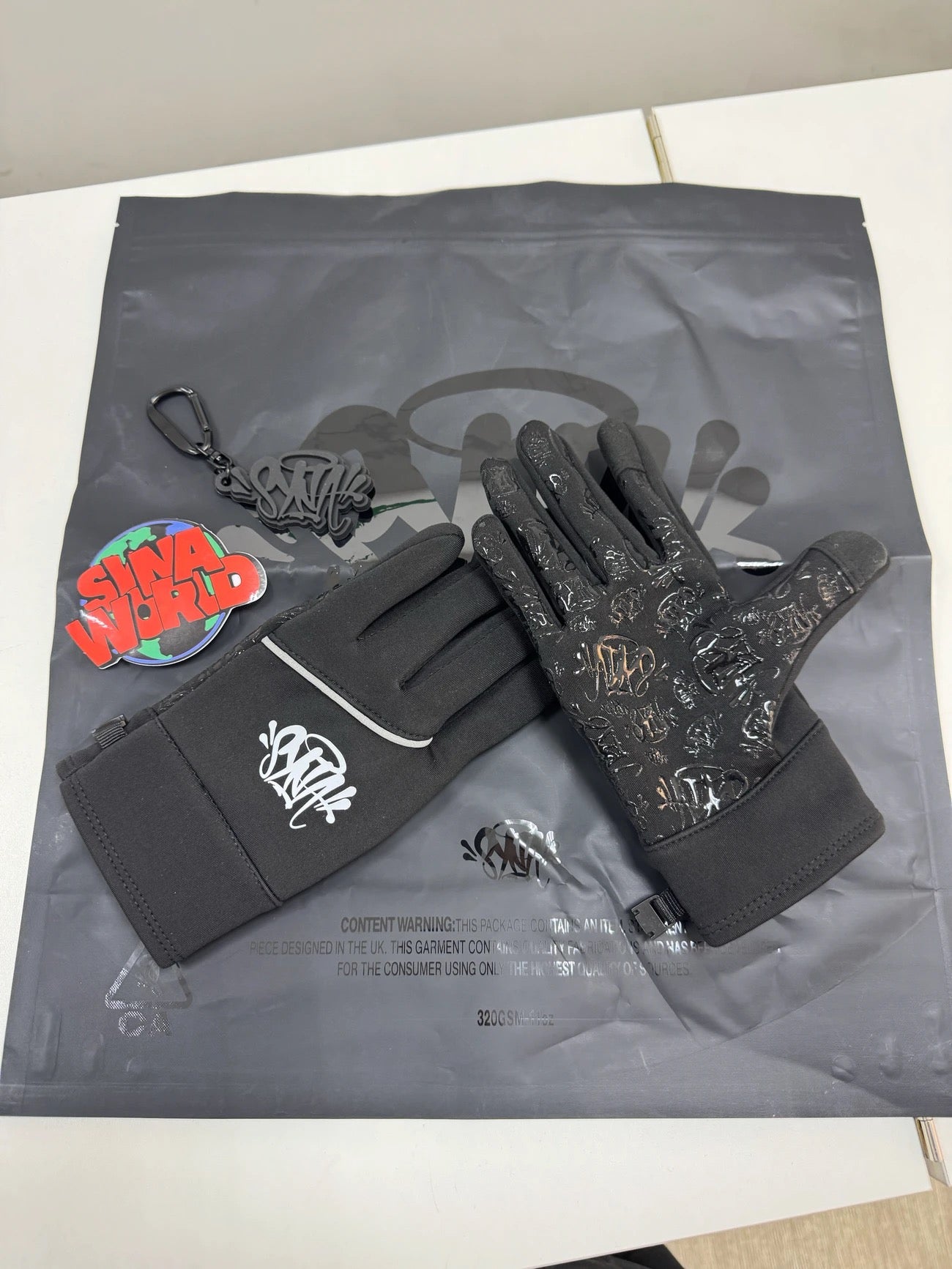 SYNAWORLD NO TRACE GLOVES