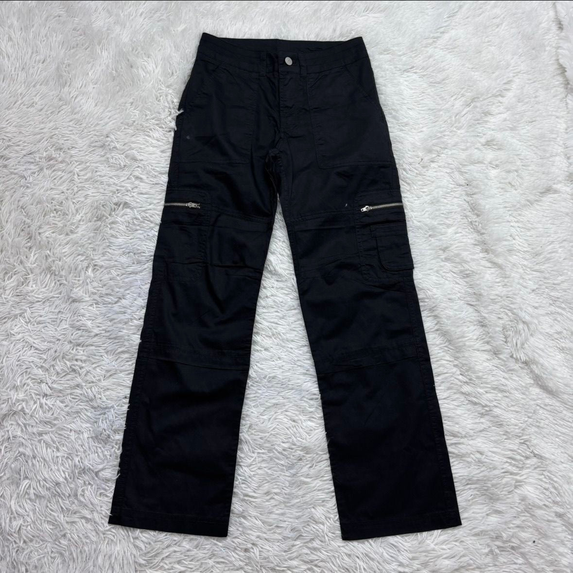 low-waisted wide-leg cargo pants